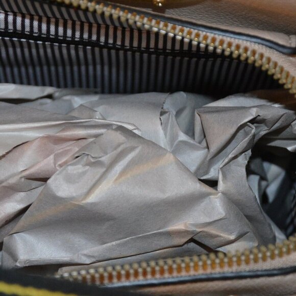 NWT "LE BAG" CREAM CONVERTIBLE BAG - Picture 9 of 9